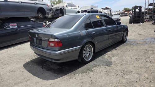 2002 BMW Bm530i