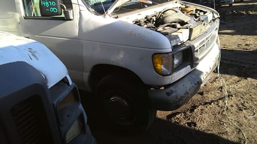 2000 Ford E-250