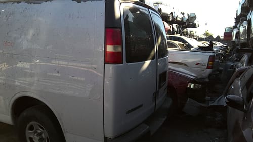 2006 GMC Expr15