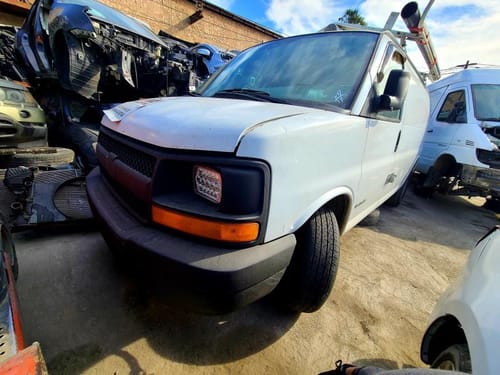 2006 GMC Expr35