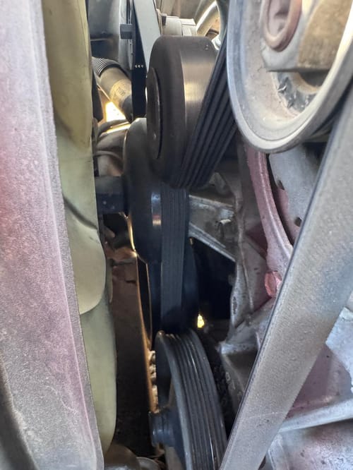 2004 GMC Sub150