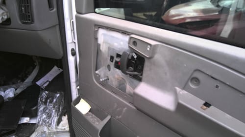 2004 GMC Expr15