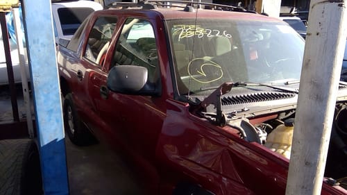 2005 GMC Aval15