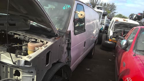 2002 Ford E-250