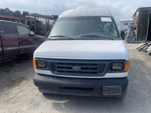 2003 Ford E-250