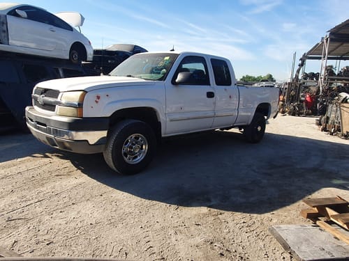 2003 GMC Silv25