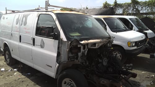 2005 GMC Expr25