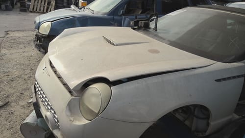 2002 Ford Thunderbird