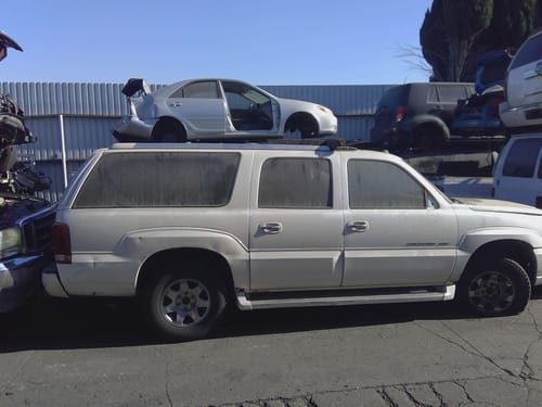 2005 Cadillac Escesv