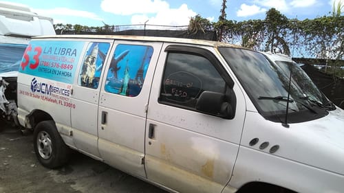 2001 Ford E-250