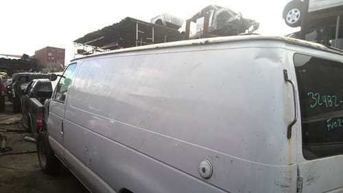 2002 Ford E-250