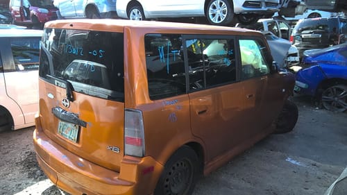 2005 Scion Xb