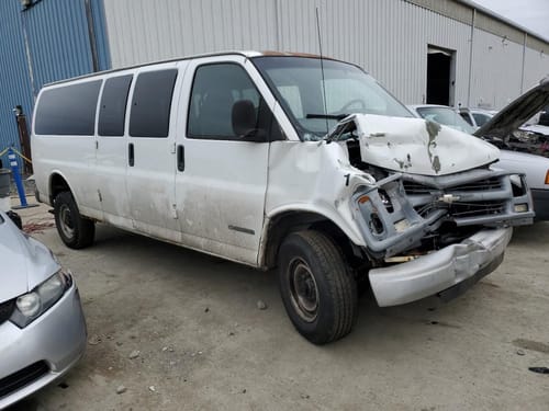 2001 GMC Expr15