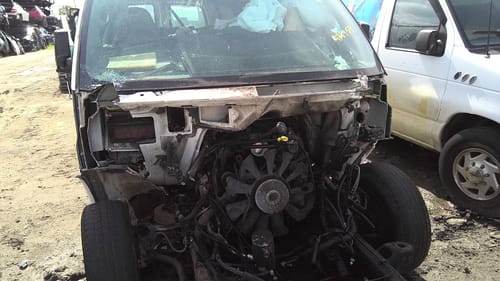 2005 GMC Expr25