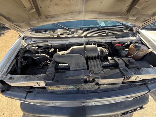 2005 Ford E-350