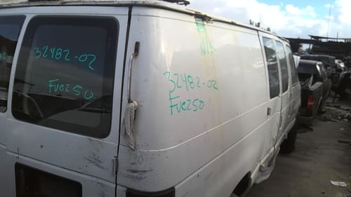 2002 Ford E-250