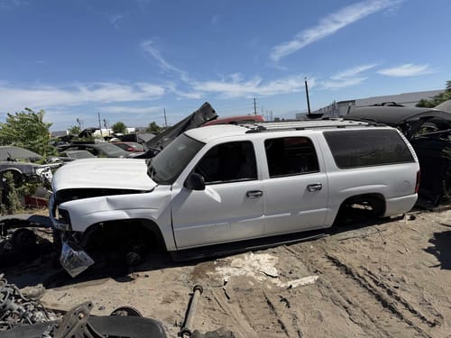 2002 GMC Sub150