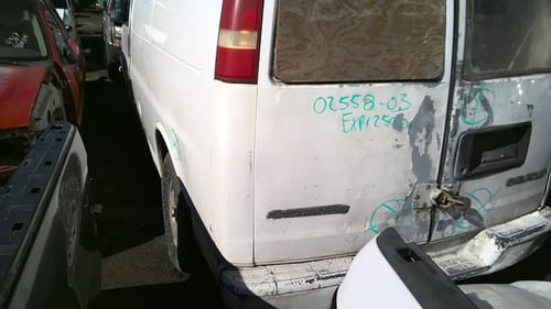 2003 GMC Expr25
