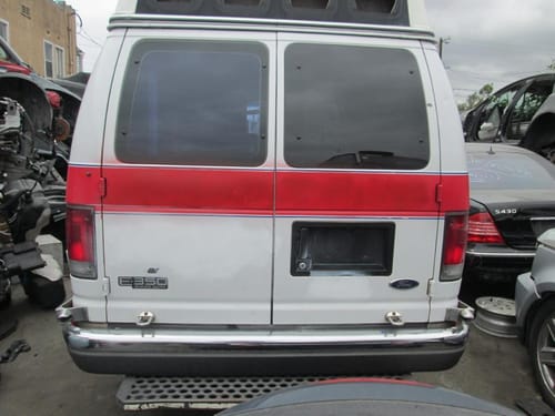 2003 Ford E-350