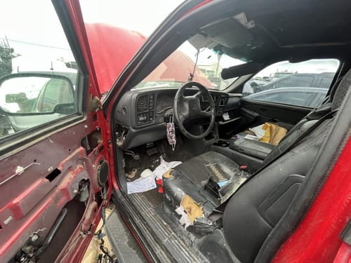 2002 GMC Aval15