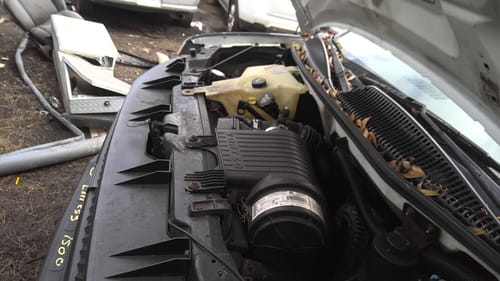 2003 GMC Expr15