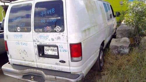 2001 Ford E-250
