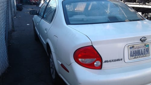 2000 Nissan Maxima