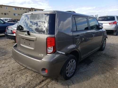 2015 Scion Xb