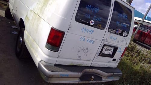 2001 Ford E-250
